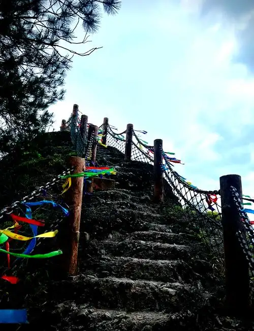 铜钹山景点简介 江西藏有一处神秘宝藏,名为铜钹山,因封山千年而今才