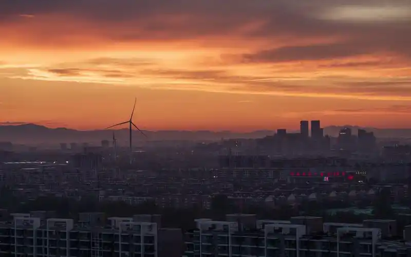 【8k 超高清】雨后傍晚的火烧云