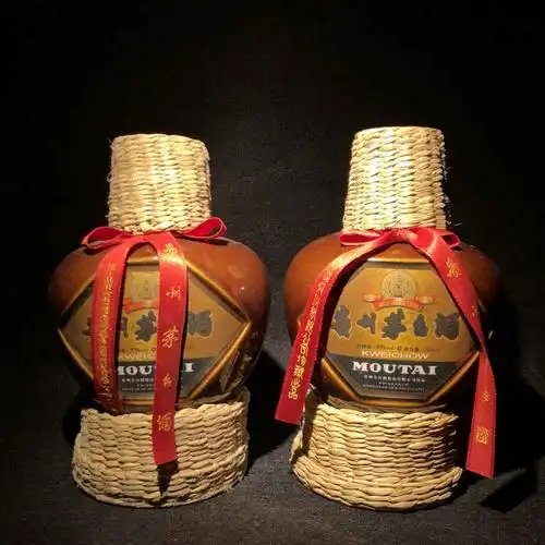 草帽茅台百年金奖纪念