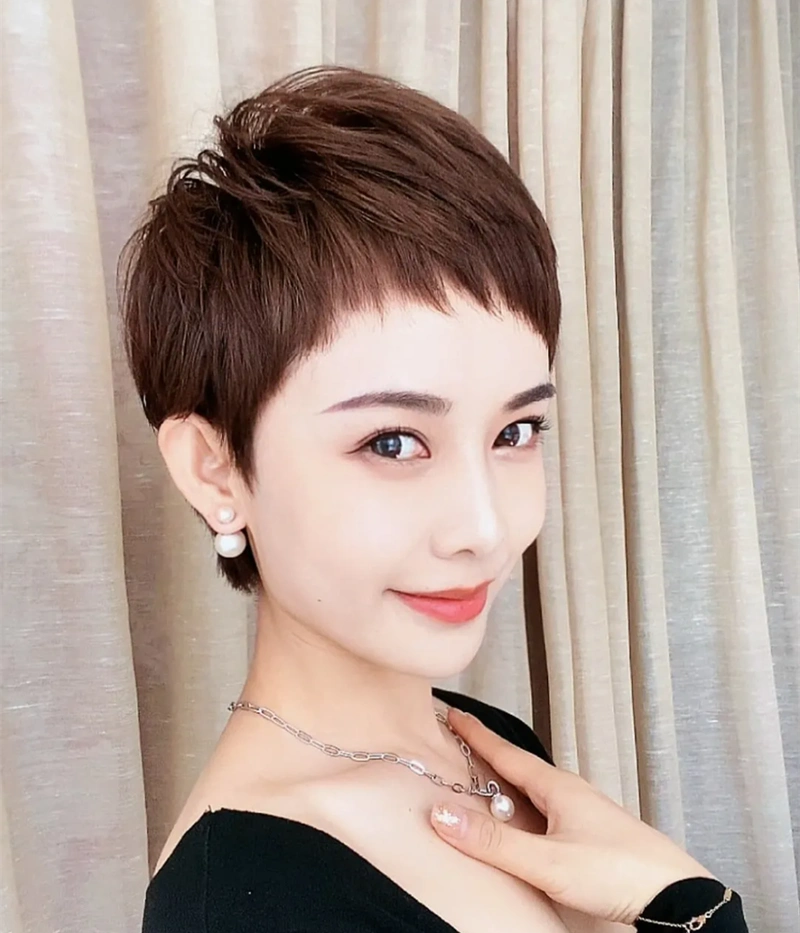 有这4个特征的女人最好不要留短发不仅显脸大而且显容易显老