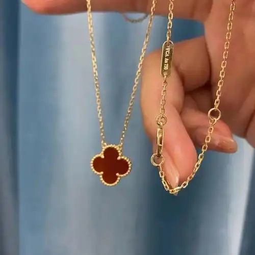 梵克雅宝红中花项链