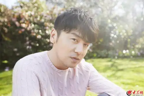 雷佳音出任品牌代言人 自由生长迸发无限生命力