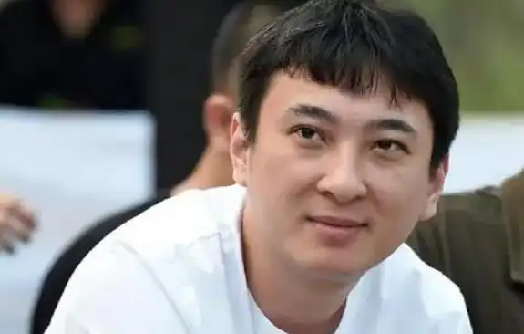 王思聪是什么学校的校长王思聪大学在哪里读的