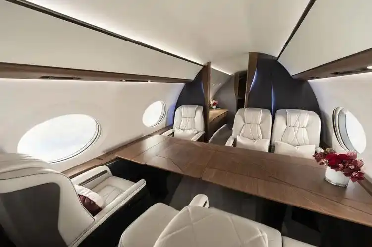 奢华的gulfstreamg700私人飞机客舱体验