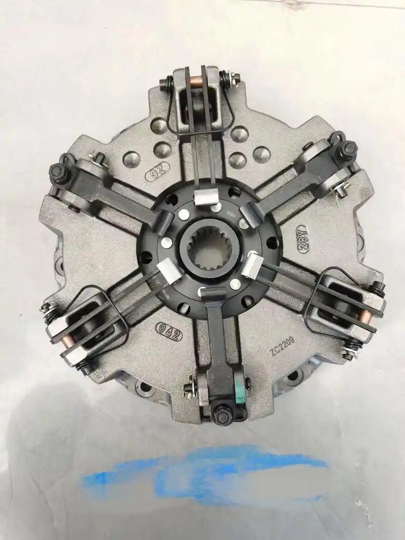 拖拉机配件批发  离合器总成.吉顺农机  拖拉机配件批发   - 抖音