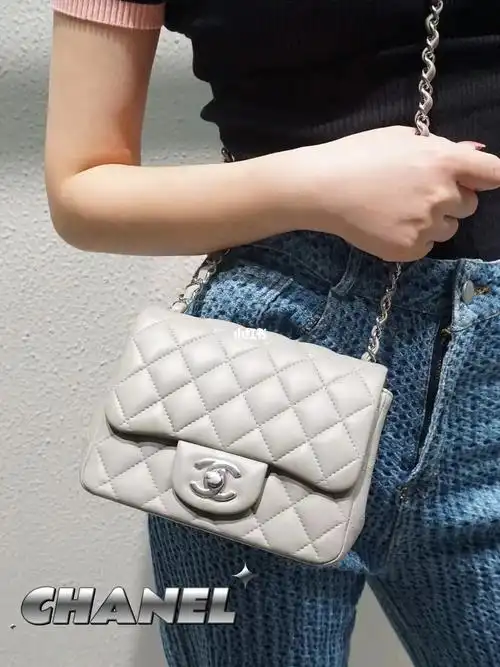 chanel香奈儿大象灰银扣羊皮方胖子链条包