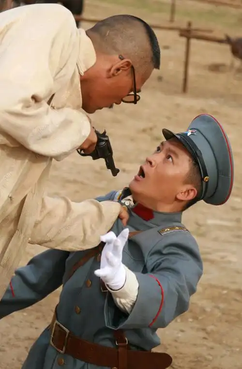 张吉安最为惹眼,阿谀谄媚电视剧铁梨花中张吉安女儿张雅琴的扮演者是