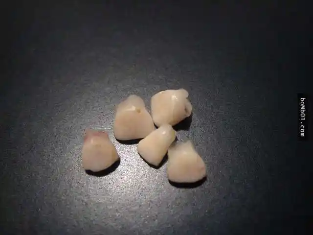 不要再傻傻将孩子掉下的乳牙藏在床底!