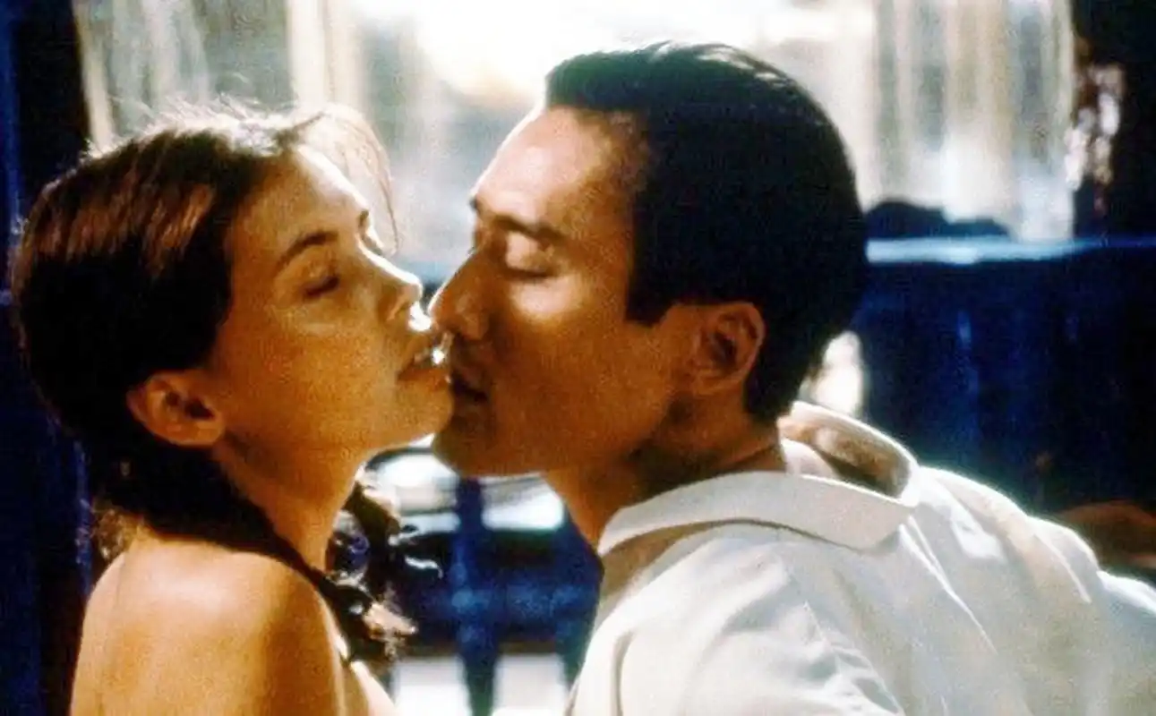 1992年,梁家辉 与jane march主演的 电影《情人》 这部片子是梁家辉