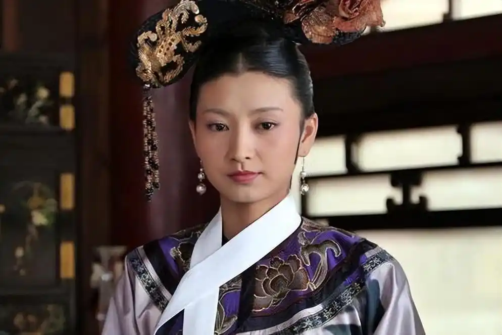 沈眉庄为什么拍完《甄嬛传》后,仍是18线演员,郑晓龙评:自己作 - 娱乐