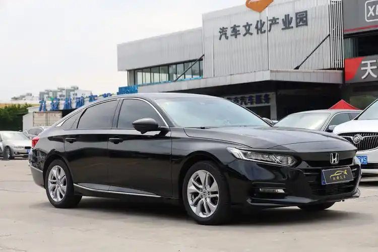 本田雅阁 2018款 1.5t 自动 豪华版 (国Ⅵ)