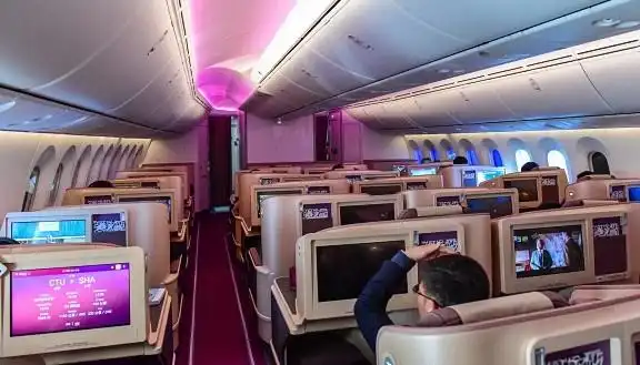 吉祥航空的波音787客机采用两舱布局,共设置29个头等舱全躺平座位