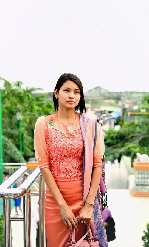 美丽的缅甸姑娘