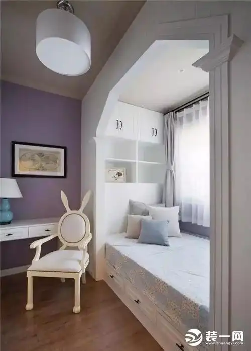 卧室阳台飘窗设计效果图