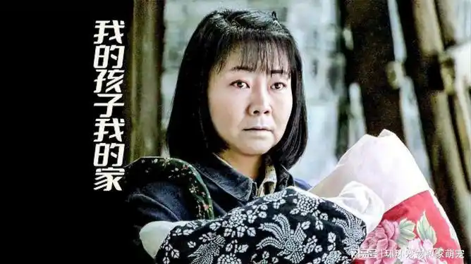 男人嗜酒如命丢了工作老婆挺着大肚子带着五个孩子下跪求情