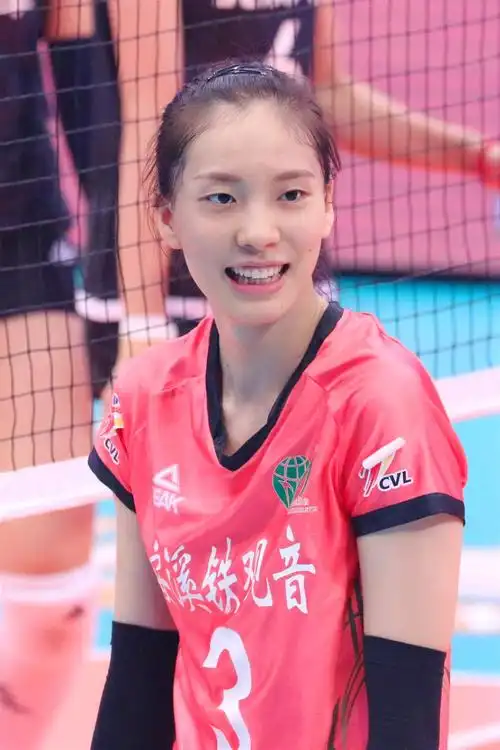 福建女排主帅胡进郑益昕不去泰国会留在国内打四强赛