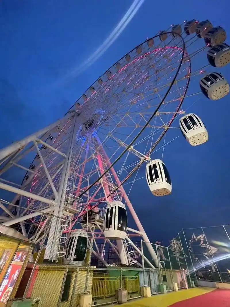 打卡浪漫的摩天轮99 摩天活力城 长春眼~ 长春眼"摩天轮是长春市的