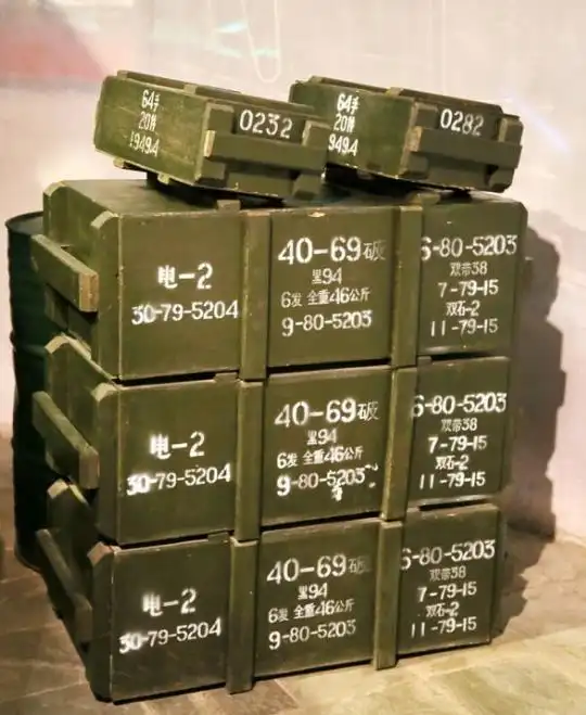 各国弹药箱大小都一样吗?美军能装420发子弹,俄500发,中国呢?