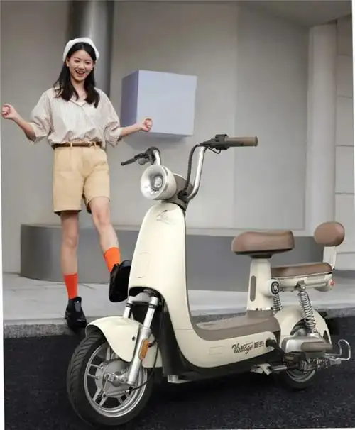 复古美学顶流颜值时尚骑行就选爱玛小熊60电动车