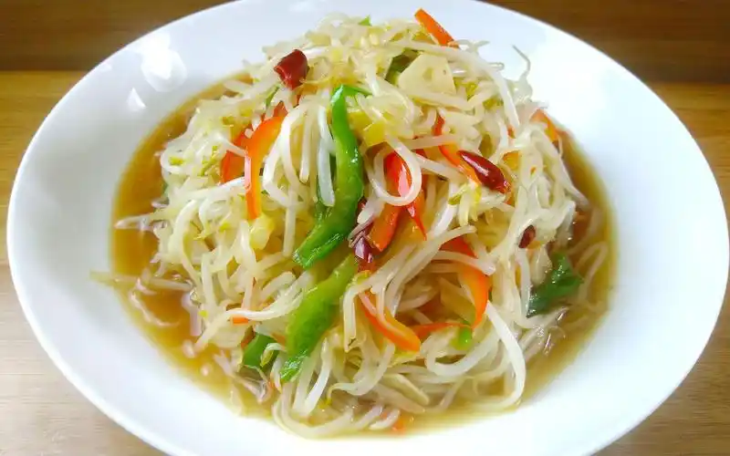 酸辣豆芽(酸辣豆芽最正宗的做法)