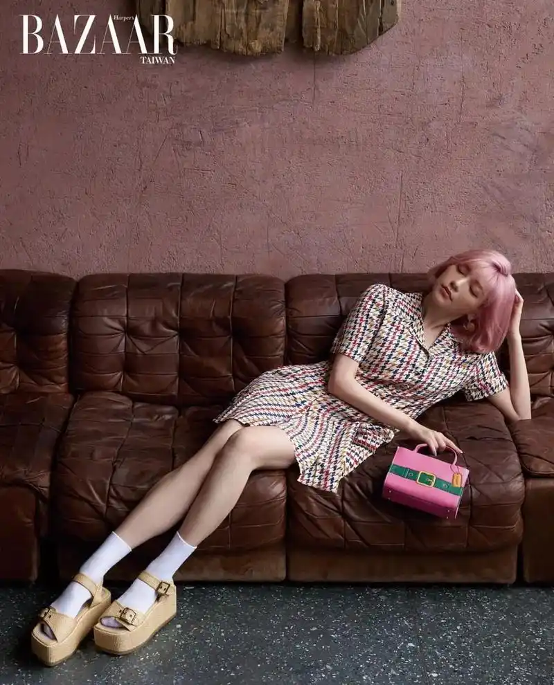 郭雪芙in bazaar total look all f - 抖音