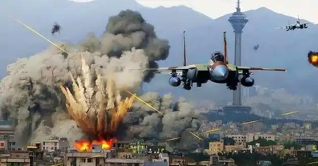 美国总统候选人,一语道破中美差距:中国重建设美国偏爱轰炸|二战