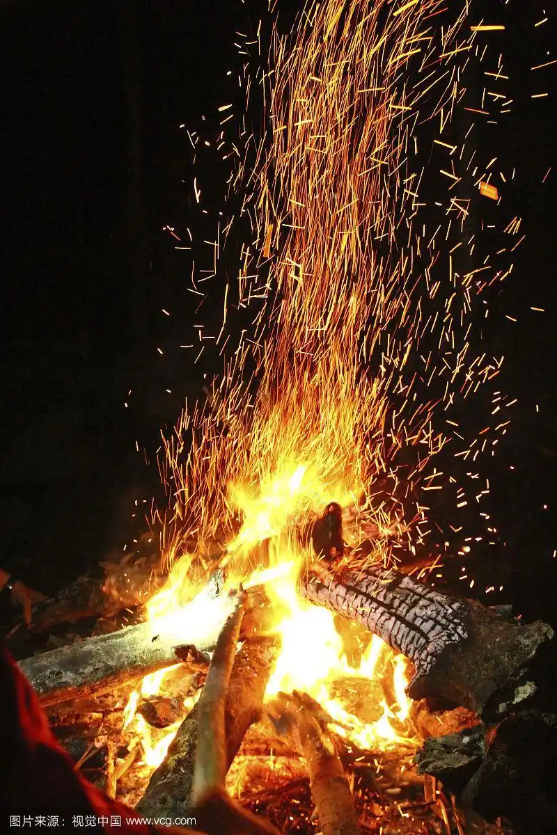 户外篝火