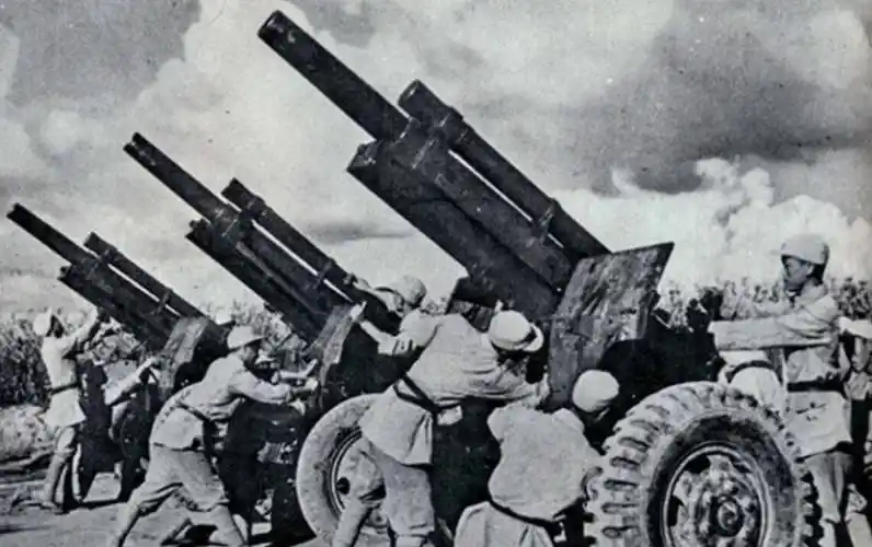 48门美式105毫米榴弹炮,真的全是第1快速纵队的"家当"?