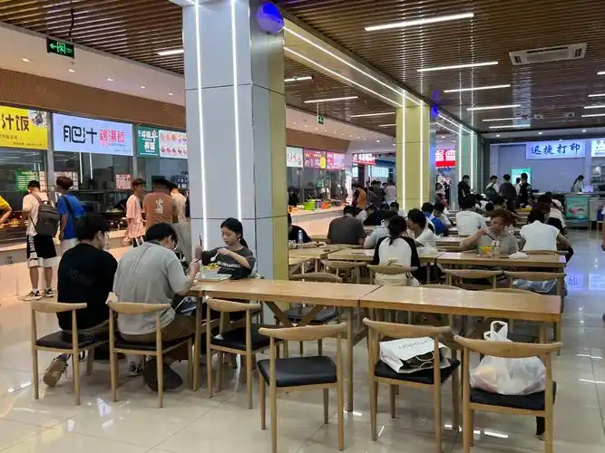 (出租) 直租!无转让费,南阳农业职业学院一楼位置出租,交个押金就能干