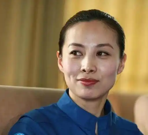 牺牲太大!王亚平曾谈太空之旅的辛酸,落地后身体弱连路都走不了