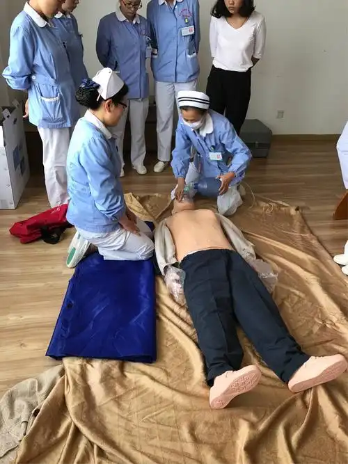 昆医大附二院石林天奇医院 内二科开展急救技能cpr培训及考核