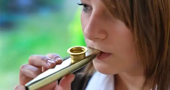 想学好小号先学好口型详细图解各种小号吹奏口型