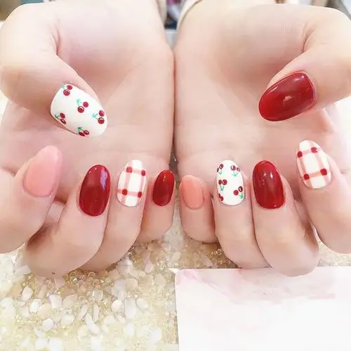 美甲帮 - 美甲图片2022新款式,简单美甲图片大全,美甲款式美甲教程