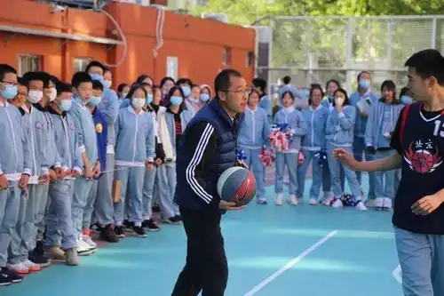 冠军之路,致敬每一个冠军丨北京八中初中部篮球赛圆满落幕_手机搜狐网
