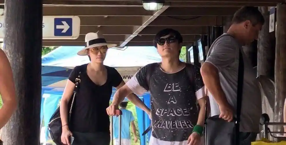 越劝越黏糊!8位倾心摇滚男的女星,个个女强男弱,美人在想什么_郭采洁_