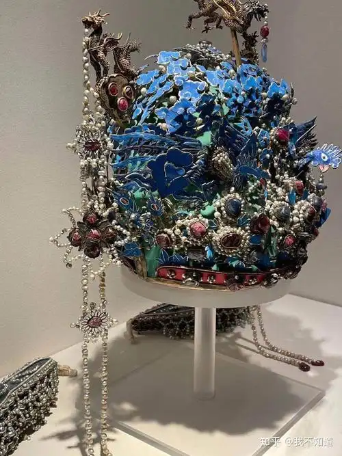 明朝凤冠设计图