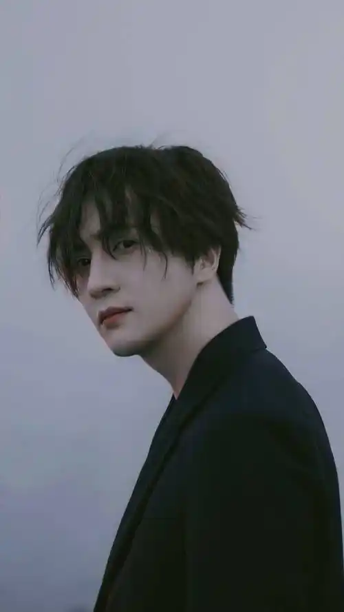 歌手薛之谦经典照片集锦