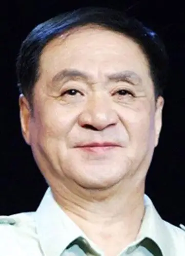 暂无 主创作品票房 暂无 演员 性别:男                  简介:袁岳