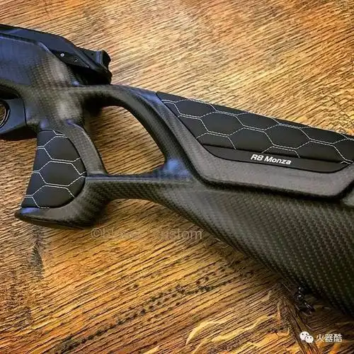 【匠心打造】blaser定制级猎枪细节美图欣赏