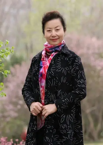 六十岁女人的风彩