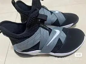 nike耐克篮球鞋 lebron 詹姆斯士兵12 黑灰.43_阿里巴巴找货神器