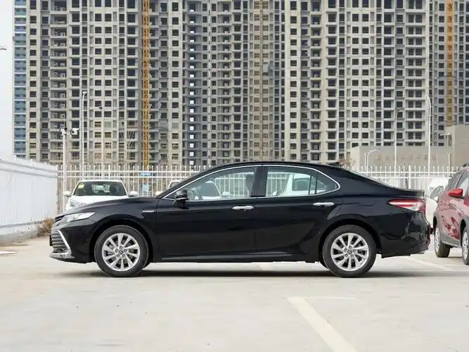 广汽丰田 凯美瑞 2021款 双擎 2.5hgvp 领先版