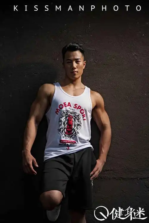 中国鲜肉肌肉男模墨立方肌肉男模写真 东方帅哥 肌肉名媛 健身迷网