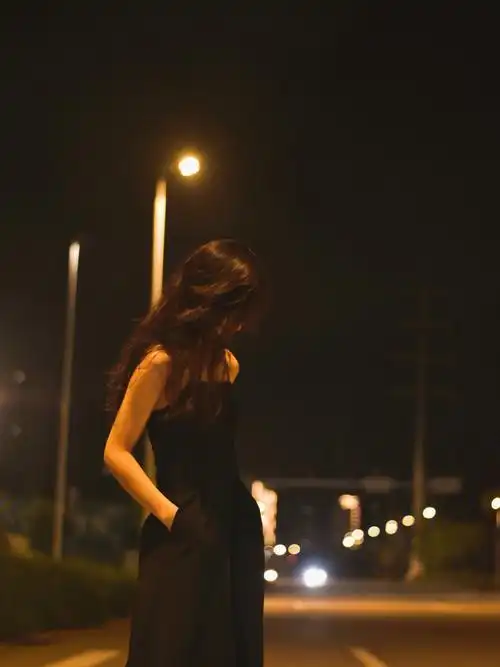 夜晚路灯拍照太绝啦阳江约拍城南夜拍