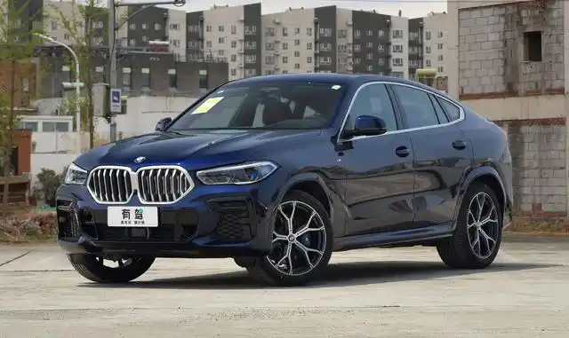 近日,新款宝马x6上市,新车共推出三款车型,xdrive30i m运动套装售价为