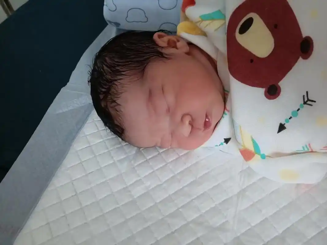 2021年6月9号  母女平安 辛苦了,老婆,生孩子真的辛苦 - 抖音