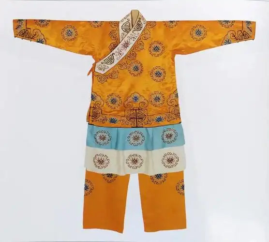 不愧为国粹,京剧服饰可真是太讲究了_腾讯新闻