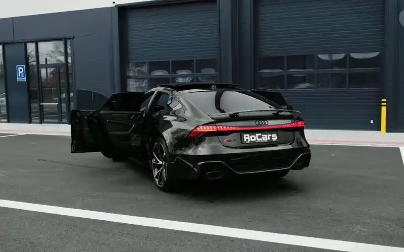 现在是大数据时代了,尊贵的奥迪rs7车主们