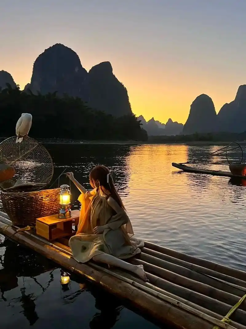 总要去一趟桂林吧.(图1234)坐竹筏游漓江 感兴趣看左下角 - 抖音