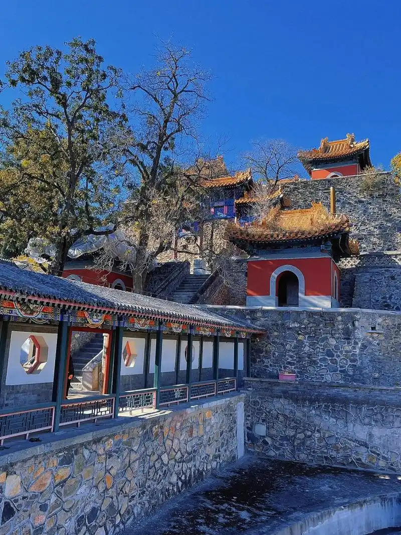 北京最难约的古迹 - 黑龙潭龙王庙丨市保 黑龙潭及龙王庙,位于北京市